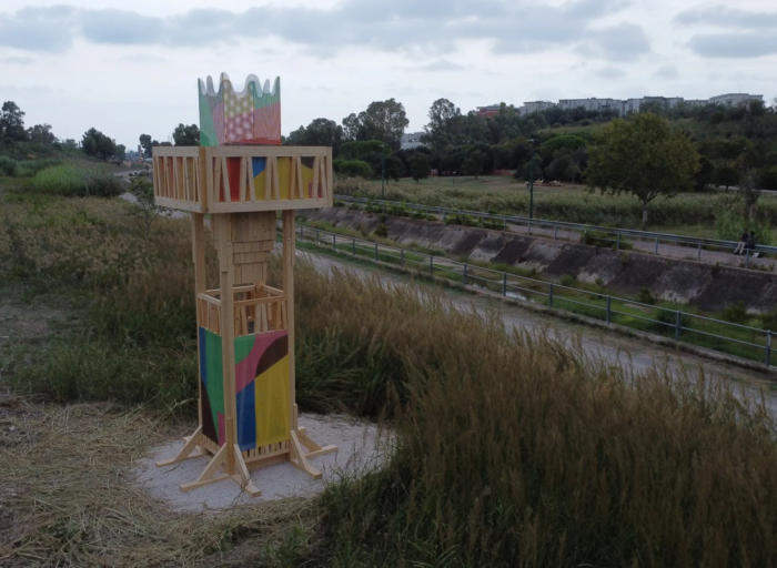 Il Faro, installazione delle Residenze Play Brindisi nel Parco del Cillarese